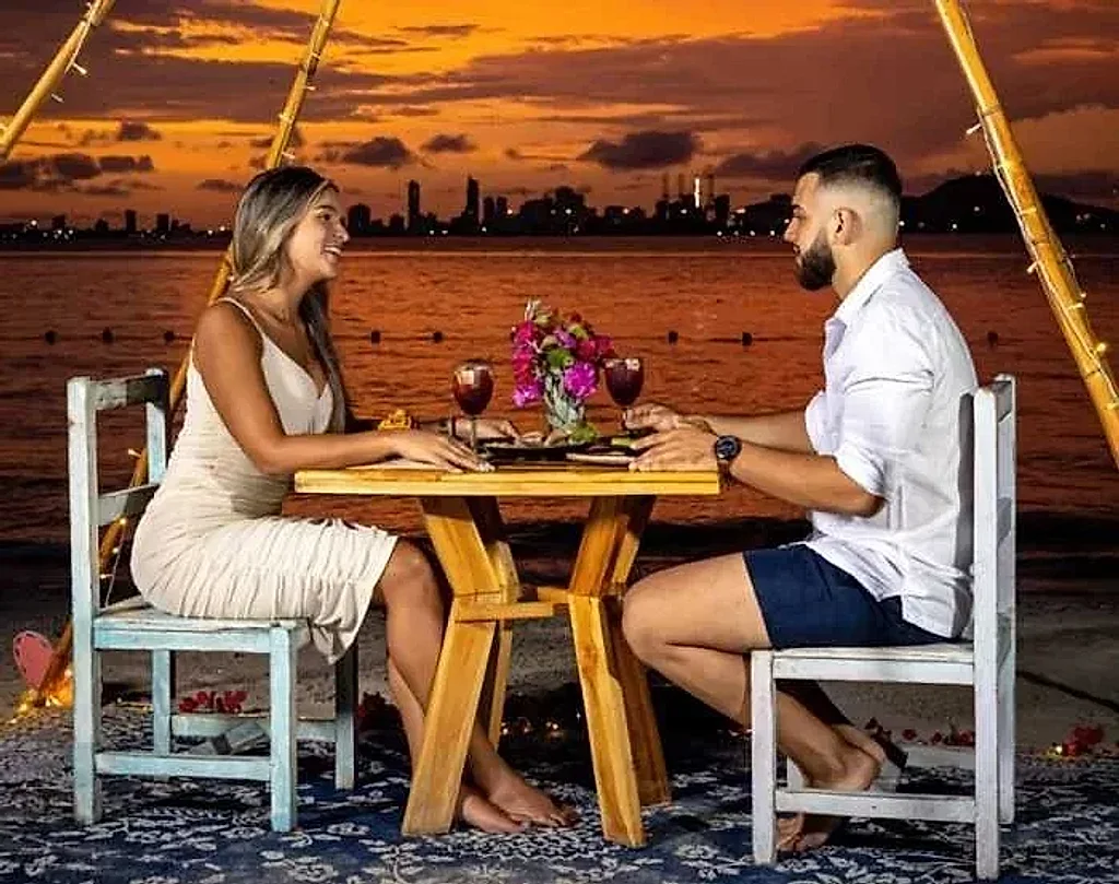 Sangría de bienvenida y mesa con DJ
