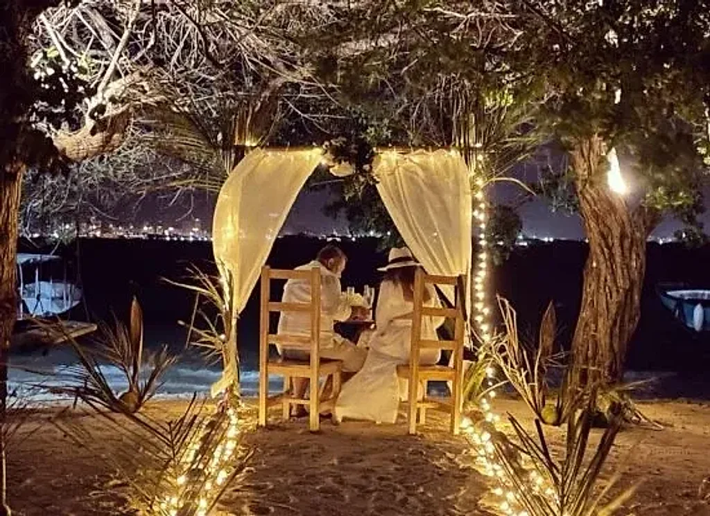 El Caribe de noche huele a fogata y ron
