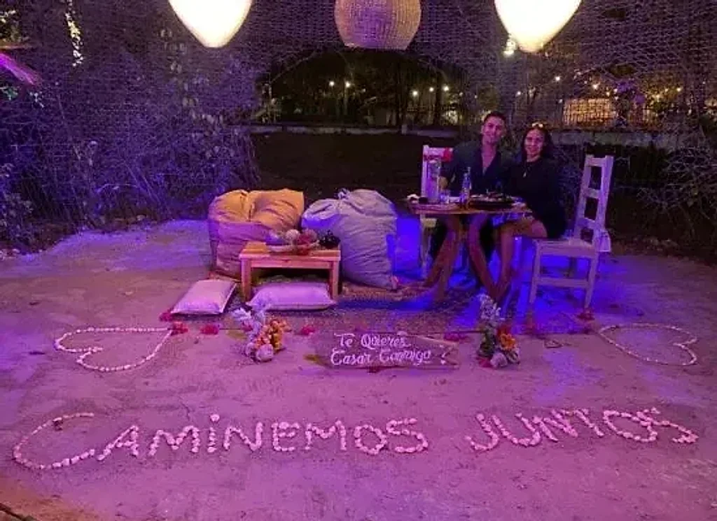 Reserva tu mesa y deja el resto aquí