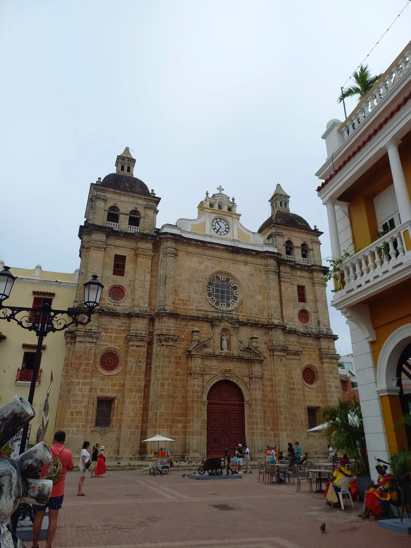 Tesoros ocultos esperan tras cada plaza