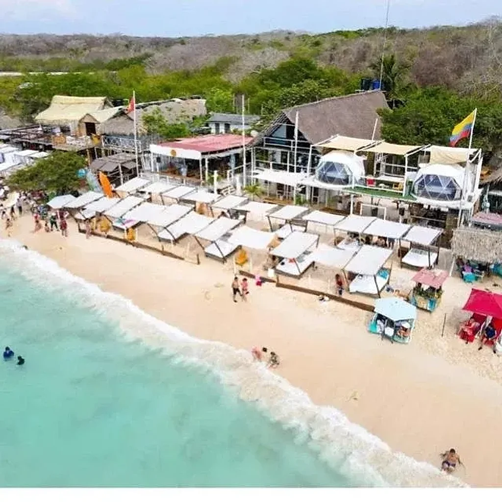 Nena Beach sets Barú's vibe