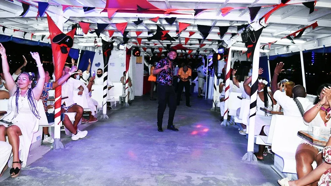 Tres horas de fiesta bajo el cielo estrellado